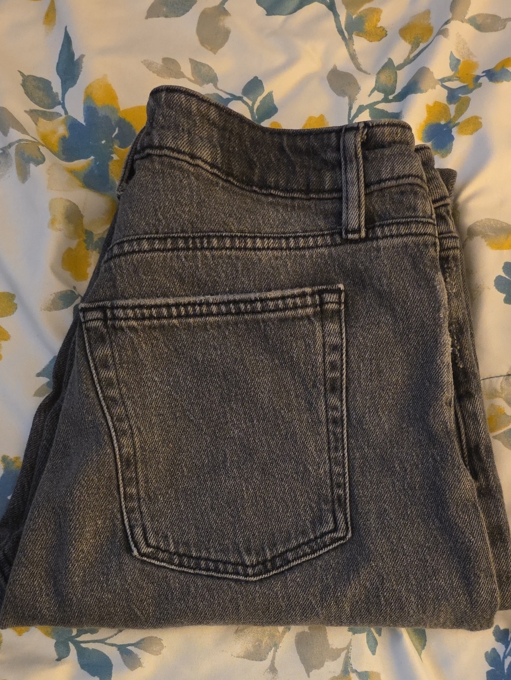 Classic High-Waist Women’s Jeans in Washed Black/Ankle Length